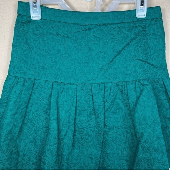 Size 2 J Crew Green Skirt Floral Mini Lined Zip Closure  Event Holiday Party - Picture 2 of 8